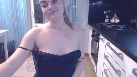 Snapshot of popkornmolli chatting on 11.16.25 popkornmolli online show from 11.16.25