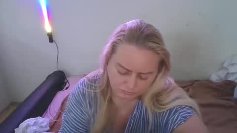 Snapshot of pornbusty chatting on 02.06.25 MelissOfficial online show from 02.06.25