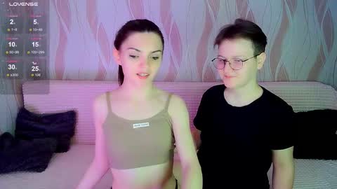 Ana and Tati online show from 10.14.25