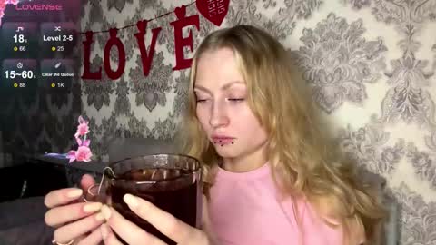  HERES SILVIA AND OlIVIA  WELCOME EVERYONE LOVENSE DOMI REACT TO YOUR TIPS LETS MAKE A GREAT SHOW TOGETHER  online show from 10.26.25