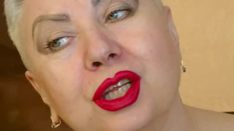 LADY POSH online show from 03.11.25