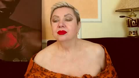 Snapshot of posh_lady chatting on 05.27.26 LADY POSH online show from 05.27.26