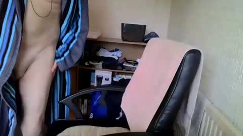 Snapshot of poshman65 chatting on 11.18.25 poshman65 online show from 11.18.25