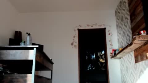 Snapshot of positivevibess chatting on 10.30.25 positivevibess online show from 10.30.25