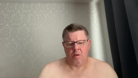 Snapshot of pounderesss chatting on 07.19.26 pounderesss online show from 07.19.26