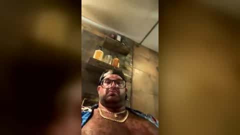 Snapshot of poundsquad305 chatting on 08.03.26 poundsquad305 online show from 08.03.26