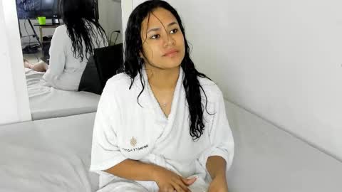 Snapshot of poutyseleny chatting on 10.06.25 poutyseleny online show from 10.06.25