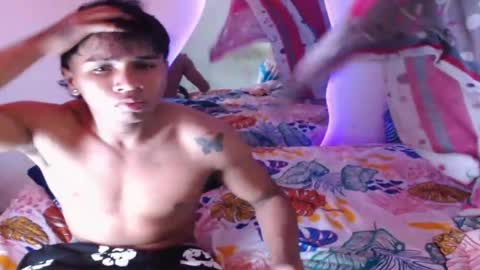 Snapshot of power_hot18 chatting on 10.27.25 ALEX Y ALEXA online show from 10.27.25