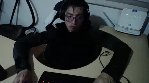 powerfulzeus2 online show from 11.01.25