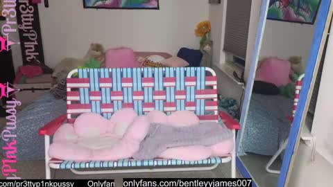 Snapshot of pr3ttyp1nkpussy chatting on 09.09.25 Evangeline Eva Darling online show from 09.09.25