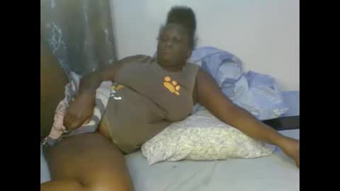 Snapshot of precious_diva chatting on 02.09.25 precious_diva online show from 02.09.25