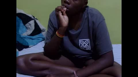 precious_nesh online show from 11.08.25