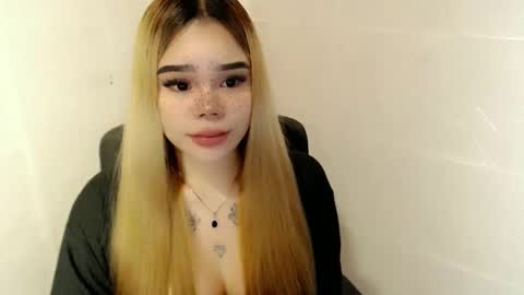 MAXXINE online show from 02.03.26