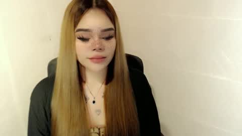 MAXXINE online show from 03.18.26