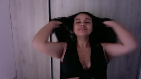 Snapshot of preggo_fantasy chatting on 11.14.25 preggo_fantasy online show from 11.14.25