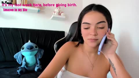 Snapshot of pregnant_sweet1 chatting on 01.20.25 Angelly online show from 01.20.25