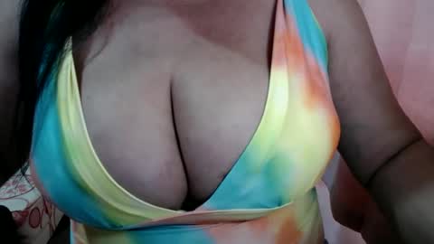 WELCOME IM SINGLE PREGNANT REALLY HARD TO BE A SINGLE WITH TWIN SO PLS STOP BEING RUDELIARWASTING TIME. BE CONSIDERATE. TNX online show from 10.28.25