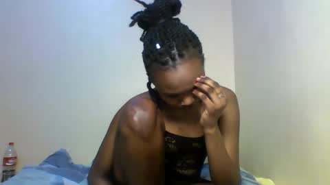 Snapshot of prettie_candy9 chatting on 10.11.25 Prettie candy9 online show from 10.11.25