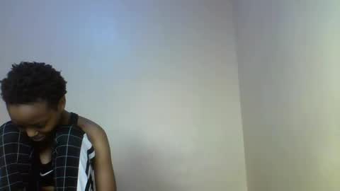 Snapshot of prettie_candy9 chatting on 10.16.25 Prettie candy9 online show from 10.16.25