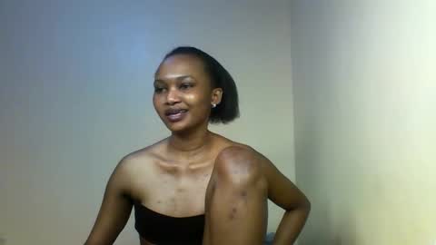 Snapshot of prettie_candy9 chatting on 11.02.25 Prettie candy9 online show from 11.02.25