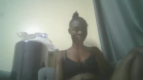 prettiest_doll online show from 12.16.25