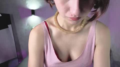 Alisa online show from 10.17.25