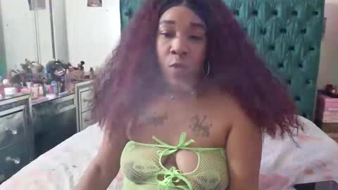 Snapshot of pretty69queen chatting on 01.31.26 Yasmine pretty online show from 01.31.26