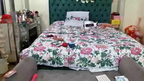 Snapshot of pretty69queen chatting on 03.04.26 Yasmine pretty online show from 03.04.26