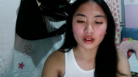 Snapshot of pretty_am chatting on 09.14.25 pretty_am online show from 09.14.25