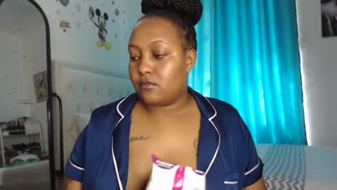 Snapshot of pretty_annah chatting on 01.13.26 Annah online show from 01.13.26