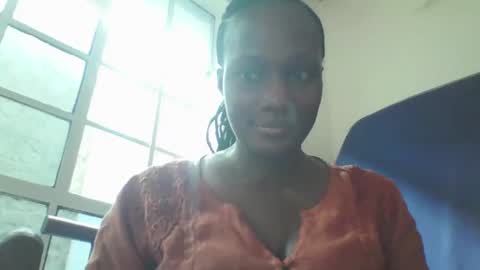 Snapshot of pretty_beib chatting on 03.12.25 Karol online show from 03.12.25