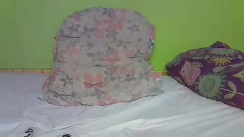 pretty_g2 online show from 10.04.25