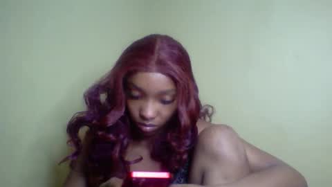 Snapshot of pretty_jazmine chatting on 10.07.25 Jaz online show from 10.07.25