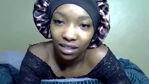 Snapshot of pretty_jazmine chatting on 10.15.25 Jaz online show from 10.15.25