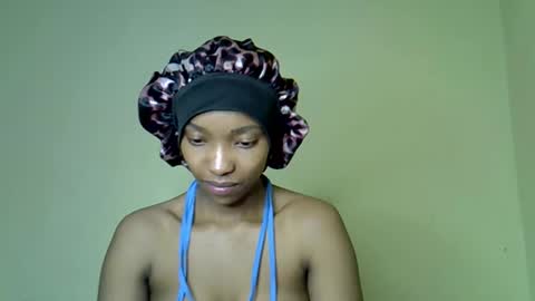 Snapshot of pretty_jazmine chatting on 10.30.25 Jaz online show from 10.30.25