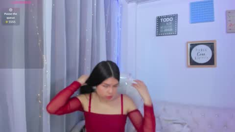 pretty online show from 10.23.25