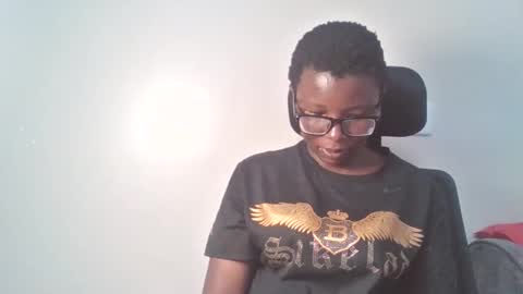 pretty_kemmy online show from 09.20.25