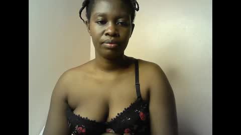 pretty_kylah online show from 11.30.25