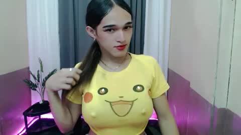 Snapshot of pretty_lady_kitty chatting on 04.01.26 pretty_lady_kitty online show from 04.01.26
