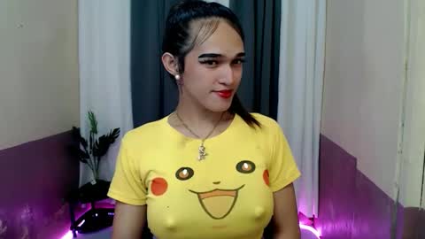 Snapshot of pretty_lady_kitty chatting on 04.06.26 pretty_lady_kitty online show from 04.06.26