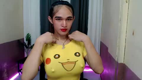 Snapshot of pretty_lady_kitty chatting on 04.12.26 pretty_lady_kitty online show from 04.12.26