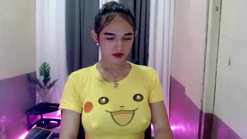 Snapshot of pretty_lady_kitty chatting on 04.14.26 pretty_lady_kitty online show from 04.14.26