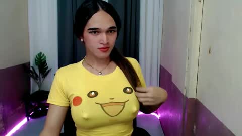 Snapshot of pretty_lady_kitty chatting on 04.17.26 pretty_lady_kitty online show from 04.17.26
