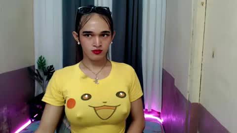 Snapshot of pretty_lady_kitty chatting on 04.19.26 pretty_lady_kitty online show from 04.19.26