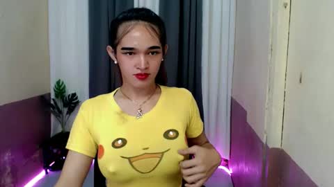 Snapshot of pretty_lady_kitty chatting on 04.21.26 pretty_lady_kitty online show from 04.21.26