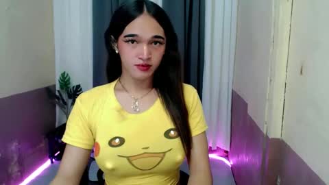 Snapshot of pretty_lady_kitty chatting on 04.22.26 pretty_lady_kitty online show from 04.22.26