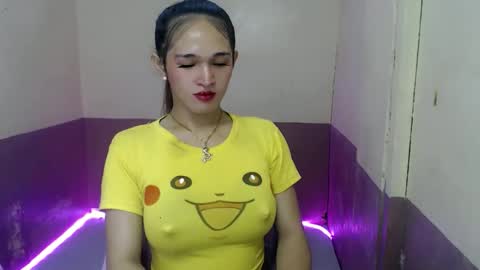 Snapshot of pretty_lady_kitty chatting on 04.23.26 pretty_lady_kitty online show from 04.23.26