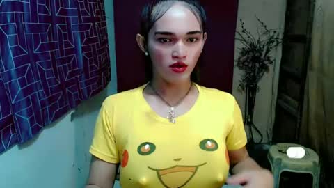 Snapshot of pretty_lady_kitty chatting on 06.17.26 pretty_lady_kitty online show from 06.17.26