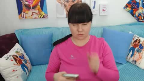Snapshot of pretty_malika chatting on 04.23.26 pretty_malika online show from 04.23.26