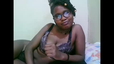 pretty_mellan online show from 01.22.25